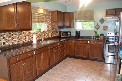 2 Hillview Rd, Schenectady, NY 12303 - photo 3