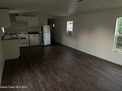Kitchen/Living Room