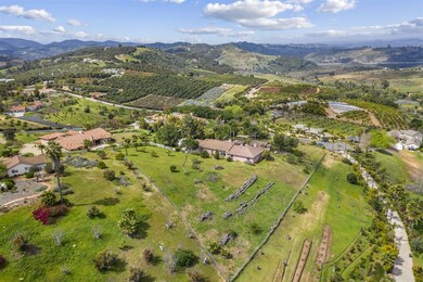 9755 Adams Ct, Escondido, CA 92026 - photo 4