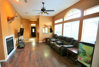 7762 Park Falls Dr, Houston, TX 77095 - photo 2