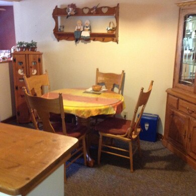 870 Bernhard Rd, Columbus, OH 43213 - photo 6