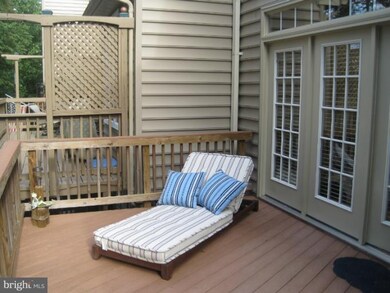 7118 Point Replete Cir, Fort Belvoir, VA 22060 - photo 2