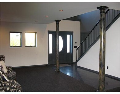 7 Fort Ave unit 1, Cranston, RI 02905 - photo 3