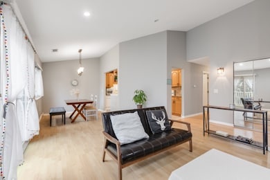 1500 Canbury Ct unit 11373, Wheeling, IL 60090 - photo 6