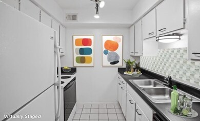 Contemporary kitchen with matte black fixtures, Re