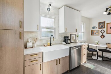 1705 56th St, Des Moines, IA 50310 - photo 4