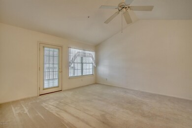 Living_Room_(2).jpg