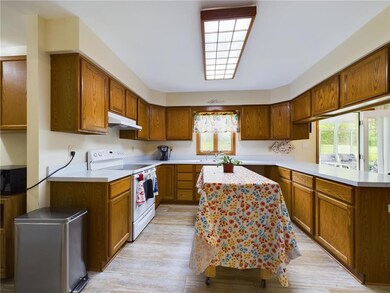 228 Barlieb Rd, Nazareth, PA 18064 - photo 4