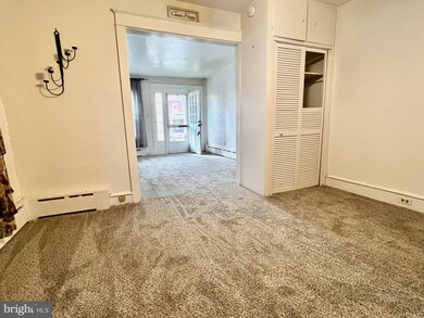 211 N Brobst St, Reading, PA 19607 - photo 6