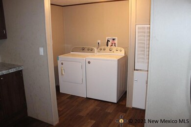 920 Butternut St, Carlsbad, NM 88220 - photo 7