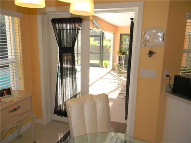 Breakfast Nook. Bright and Sunny Breakfast Nook ar
