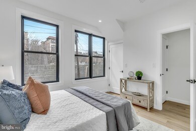 1440 Oak St NW unit 2, Washington, DC 20010 - photo 4