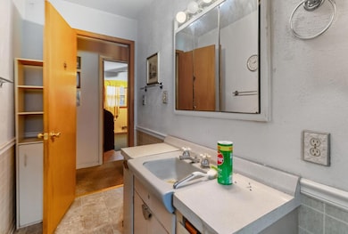 2424 Spring St, Racine, WI 53405 - photo 7