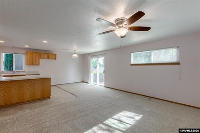 5746 Valleywood Loop SE, Salem, OR 97306 - photo 7