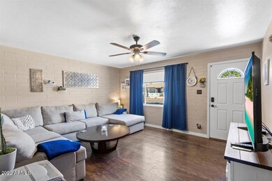 03-Living Room