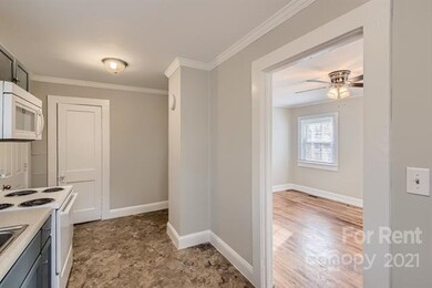 927 E Front St, Statesville, NC 28677 - photo 6