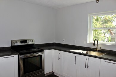 6832 Avenue I unit B, Houston, TX 77011 - photo 2