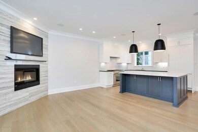 257 Bruce Park Ave unit B, Greenwich, CT 06830 - photo 5