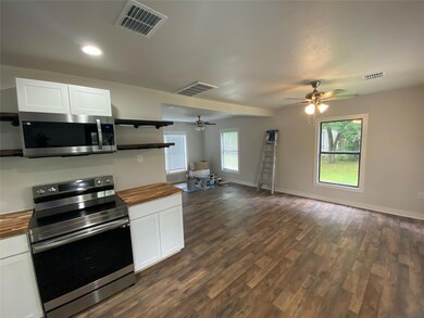 1736 E California St, Gainesville, TX 76240 - photo 3