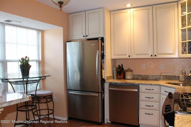 33 Citation Ct unit 17C, Tinton Falls, NJ 07724 - photo 3