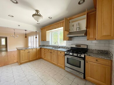 6326 N Rockwell St unit 3, Chicago, IL 60659 - photo 4