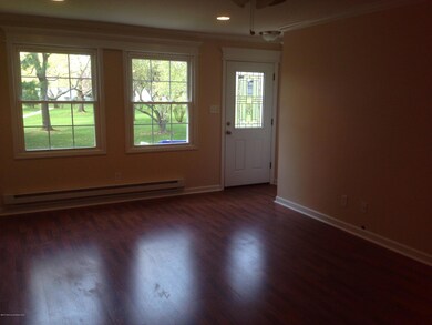 Living Room/Dining