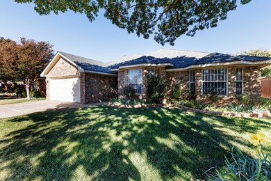 414 Sooner St, Wolfforth, TX 79382 - photo 3