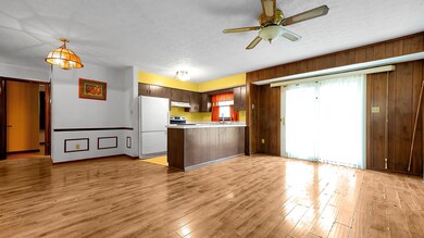 216 Trafalgar Ct Columbus OH 43230-6