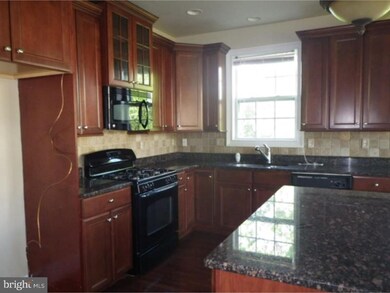 514 Marian Ct, Conshohocken, PA 19428 - photo 5