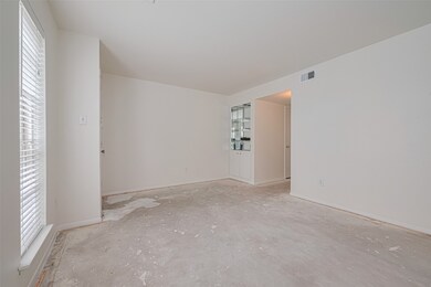 Large windows, with lots of light.