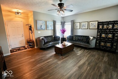 1234 Yellowstone Way, Franklin, IN 46131 - photo 4