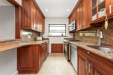 218-02 73rd Ave, Oakland Gardens, NY 11364 - photo 3