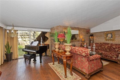 4902 SW 17th St, Des Moines, IA 50315 - photo 3