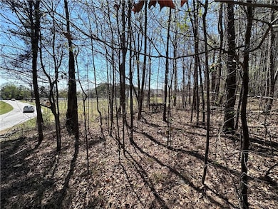 1435 Rogers Lake Rd, Lithonia, GA 30058 - photo 3