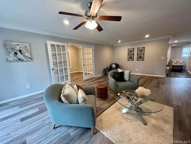 85 Overlook Dr unit 85, Farmingville, NY 11738 - photo 4