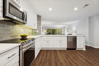 441 N Park Blvd unit 2J, Glen Ellyn, IL 60137 - photo 4