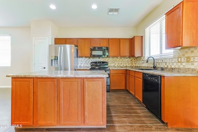 7-photo-Kitchen