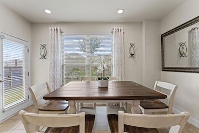 3651 Sandy Brook Dr unit 202, Round Rock, TX 78665 - photo 5