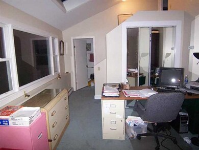 233 N Fenner Ave, Middletown, RI 02842 - photo 2