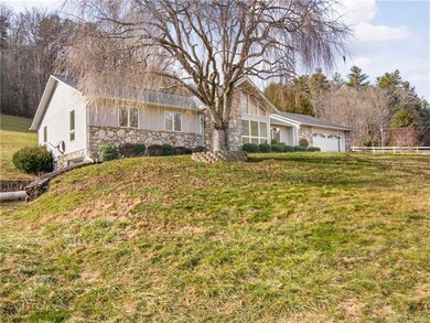 549 Scronce Creek Rd, Burnsville, NC 28714 - photo 3