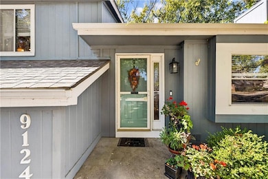 9124 Constance St, Lenexa, KS 66215 - photo 7