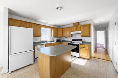 169 W West Meadow Rd, Thomaston, ME 04861 - photo 5