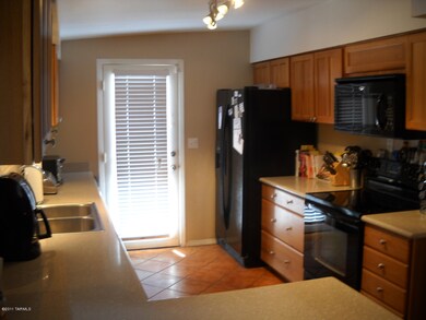 1423 N Woodland Ave, Tucson, AZ 85712 - photo 3