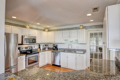111 Inlet Point Dr Wilmington-large-009-