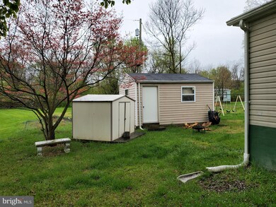 507 W 3rd Ave, Ranson, WV 25438 - photo 6
