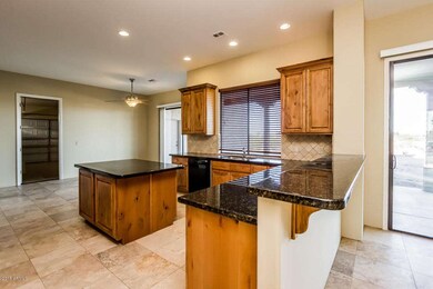 19159_W_Rosewood_Ln_AZ-16
