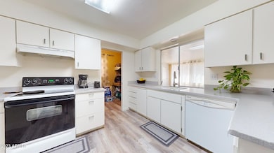 15426-N-Lakeforest-Dr-10122023_180116