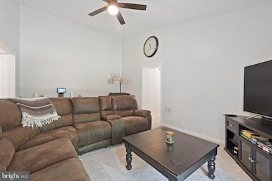 8330 Montgomery Run Rd unit J, Ellicott City, MD 21043 - photo 4