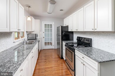 690 Swedesboro Rd, Gibbstown, NJ 08027 - photo 5