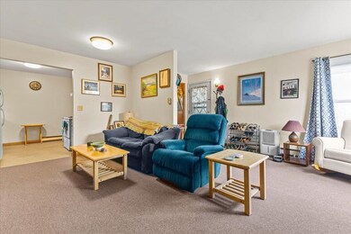70 Maple St, Winooski, VT 05404 - photo 4